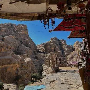 Giordania: tra le meraviglie di Petra e il Mar Rosso - Giorno 8: Piccola Petra e Ritorno ad Amman